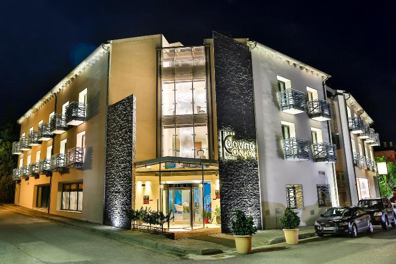 Kalavrita Canyon Hotel & Spa Zewnętrze zdjęcie